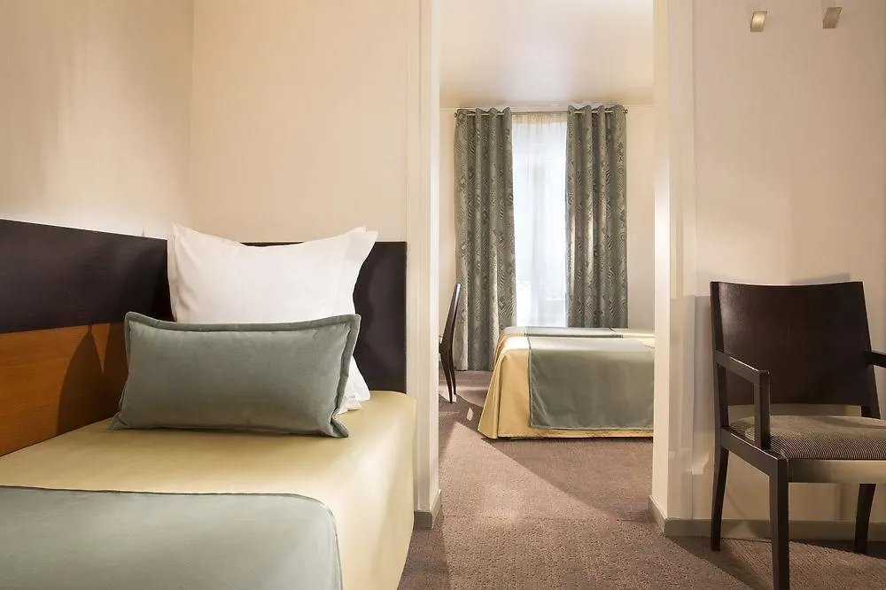 Hotel Raspail Montparnasse Paris