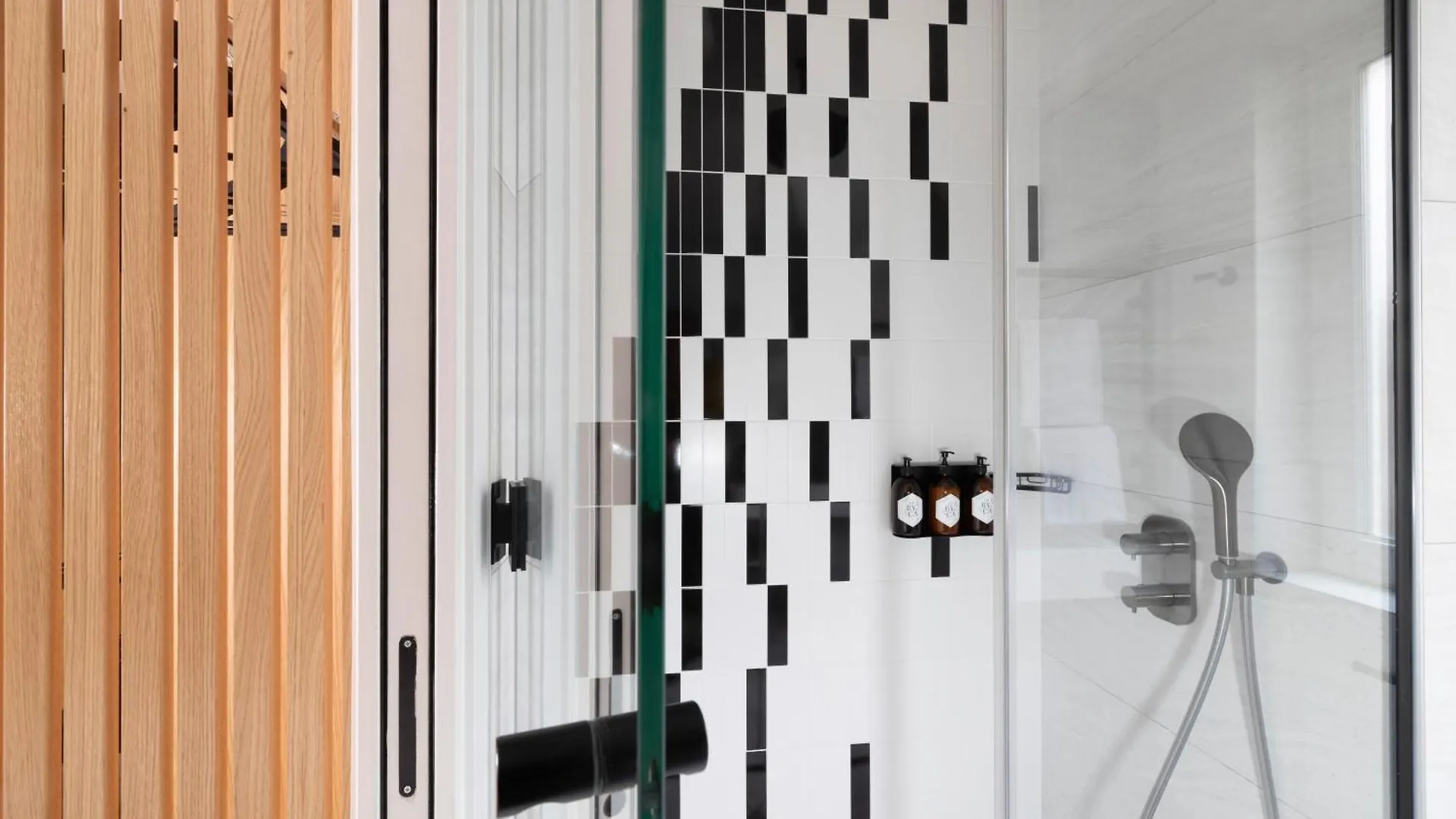 Hotel Raspail Montparnasse Paris