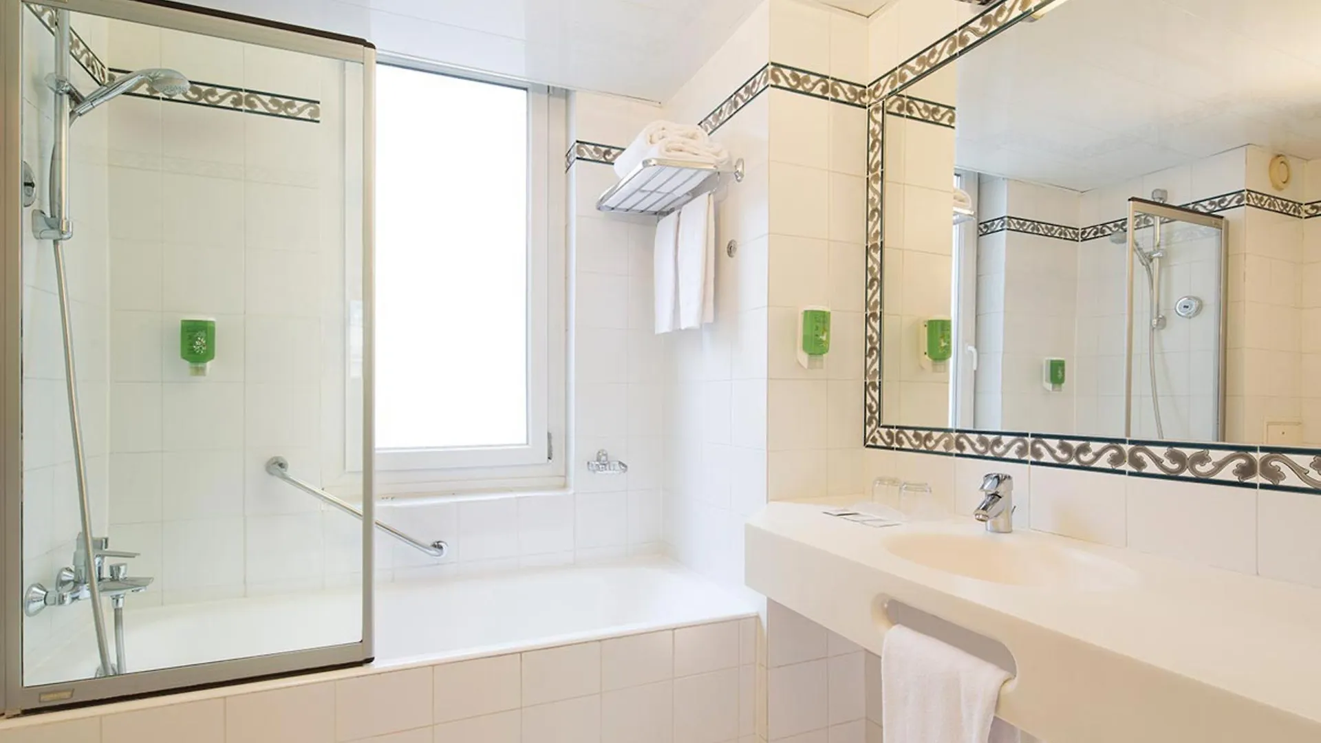 Hotel Raspail Montparnasse Paris